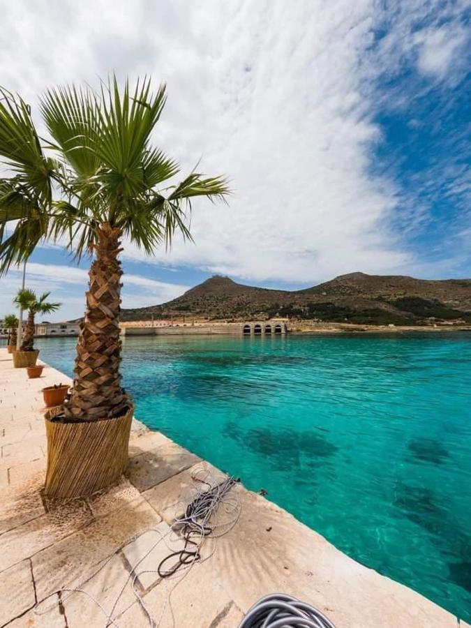 A Due Passi Dal Mare Apartment Favignana Exterior photo